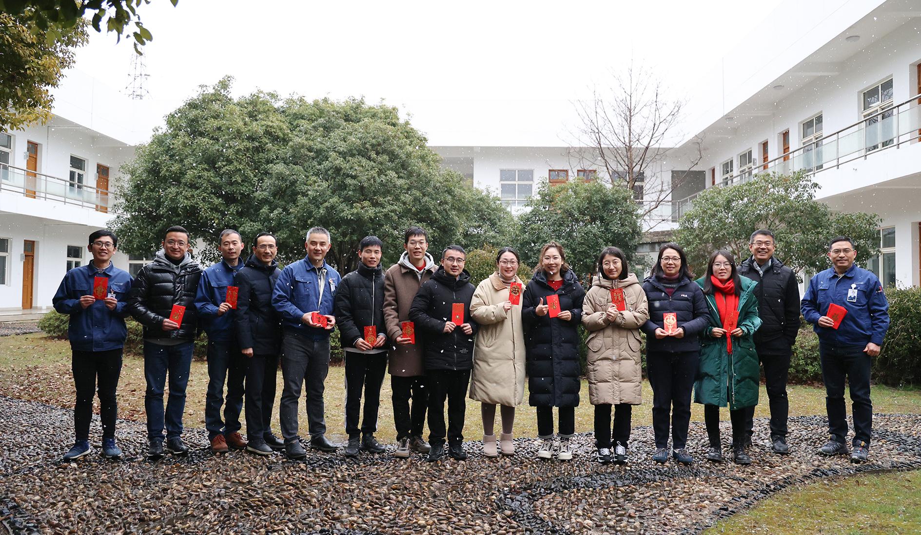 瑞雪兆豐年！虎力全開(kāi)，開(kāi)工大吉！